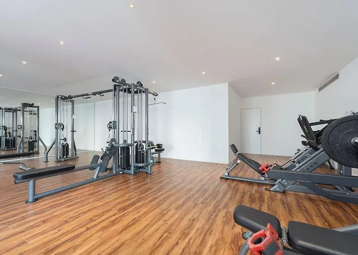 New 3br With Exceptional Location With Pool Appartement